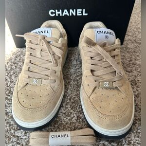 Authentic Chanel Sneakers in Suede Calfskin Beige